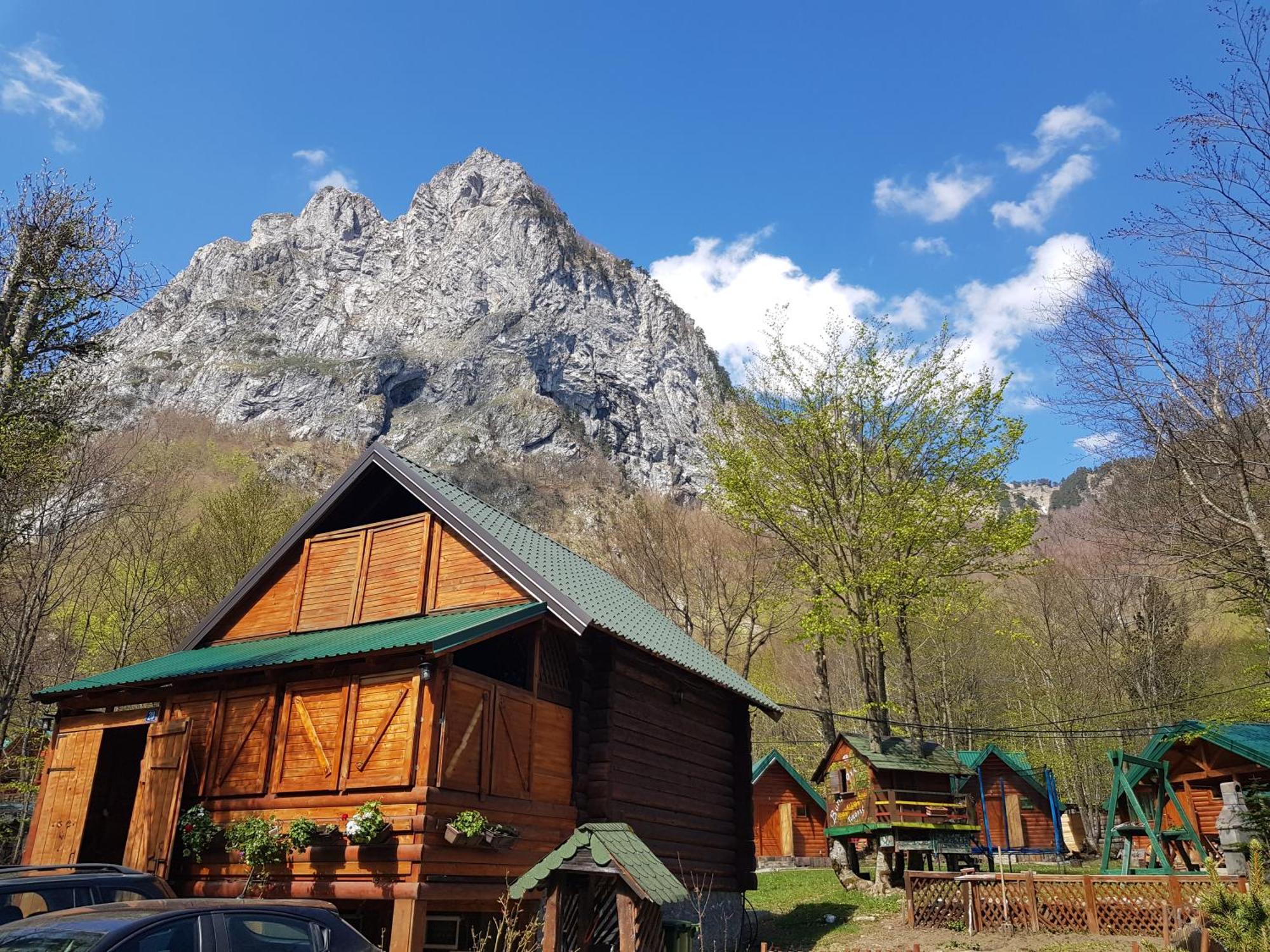 Bungalows Prokletije Gusinje Buitenkant foto