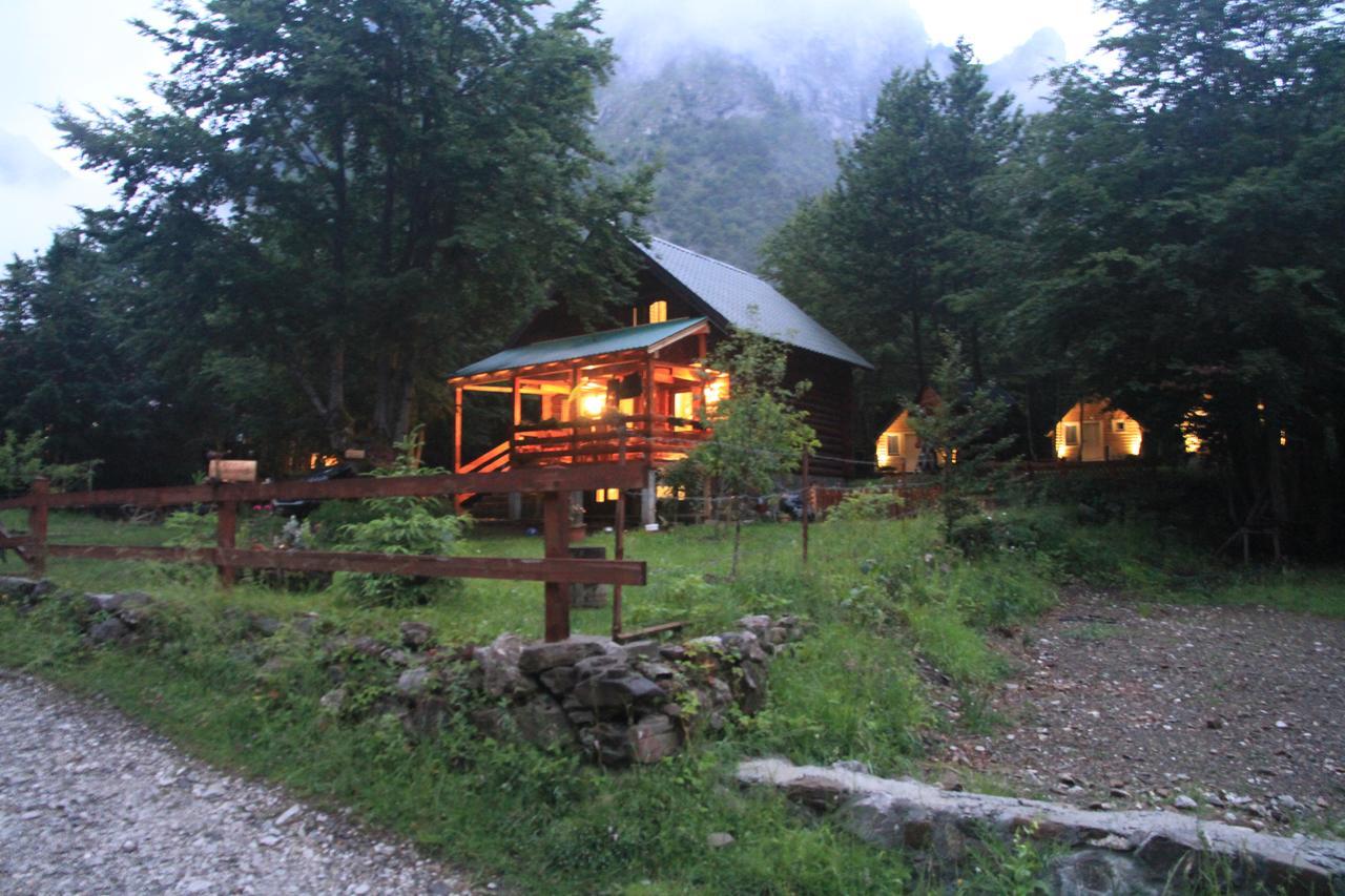 Bungalows Prokletije Gusinje Buitenkant foto