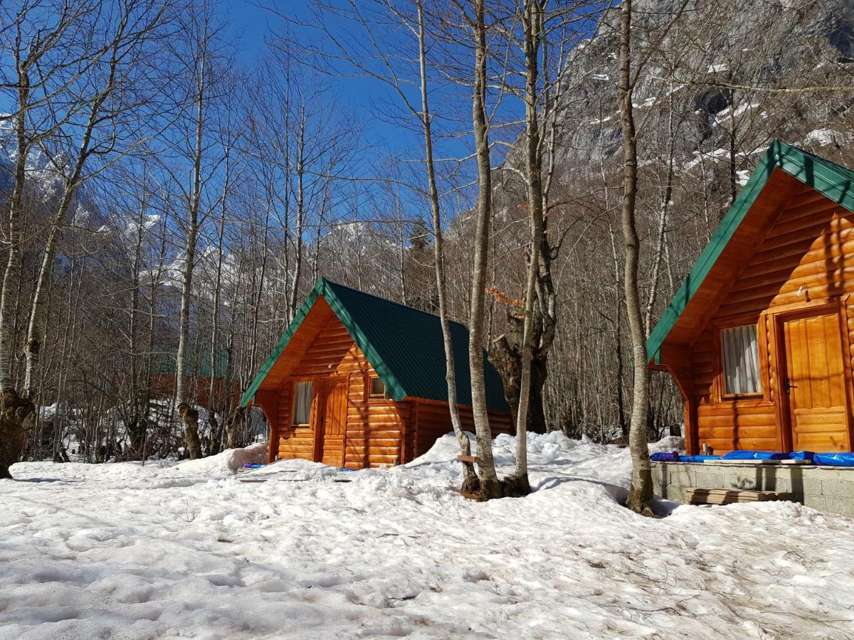 Bungalows Prokletije Gusinje Buitenkant foto